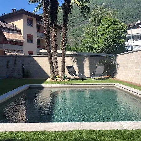 Lejlighed Elegant With Pool And Parking Losone