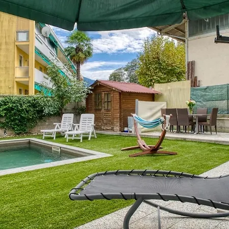 Elegant With Pool And Parking Losone